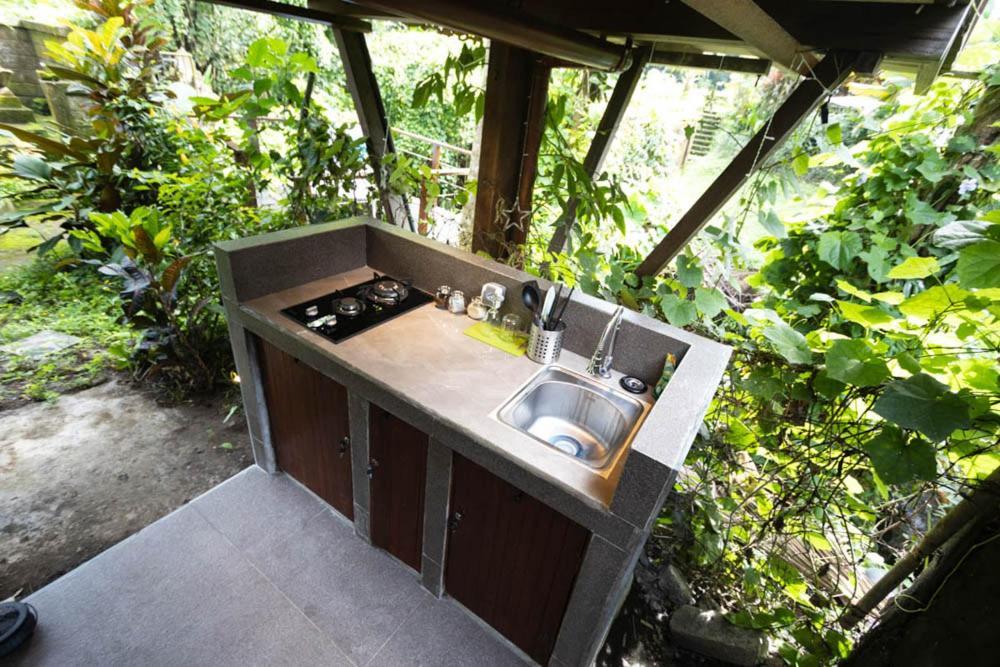 Treehouse With Private Pool Near Yogabarn - In Center Vakantiehuis *